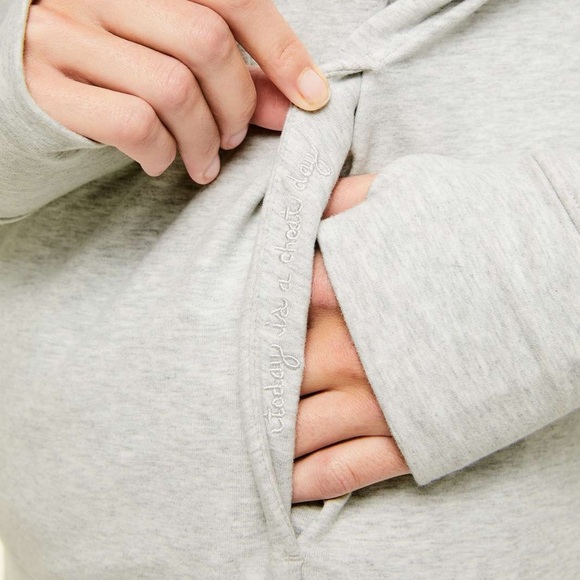 LULULEMON ATHLETICA Go Forward Pullover in Heathered Core Ultra Light Gray - Picture 5 of 9